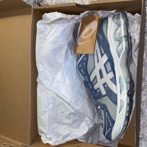 Lapstone Gel Keyano 14 Asics Indigo size 9 DS